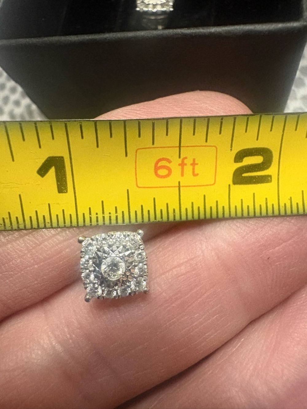 Diamond Stud Earrings 14kt gold - Picture 12 of 13